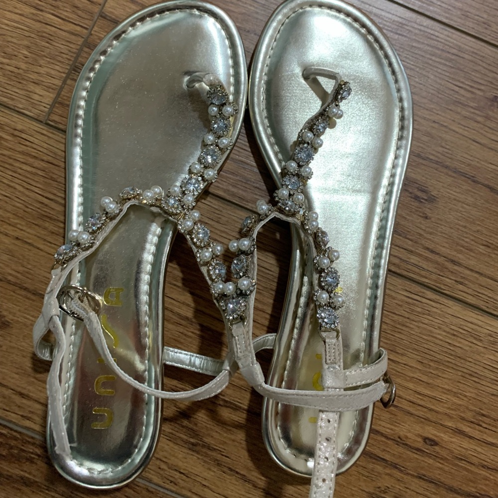 Size 8 formal flats